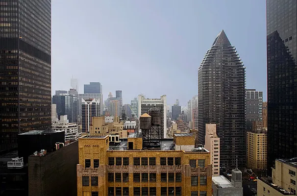 Rented by R New York | media 11