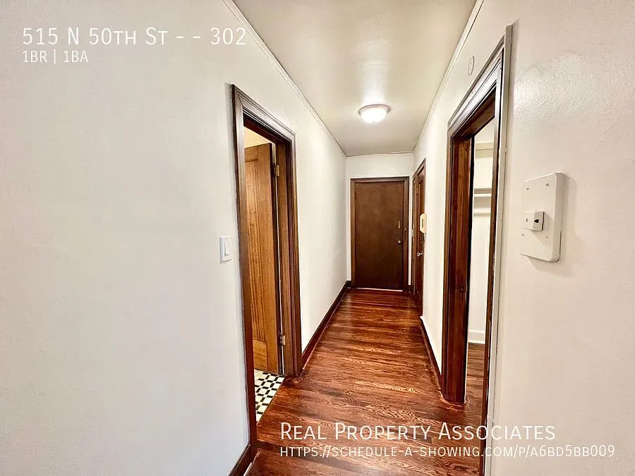 Large and Charming 1-Bedroom/1-Bathroom Right Across from Woodland Park! — Photo 4