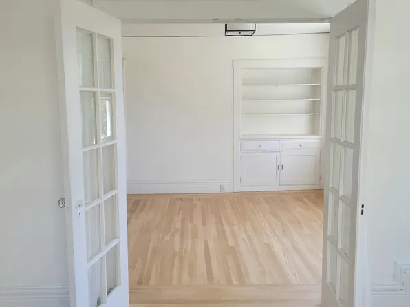 2414 Russell St, Berkeley, CA 94705