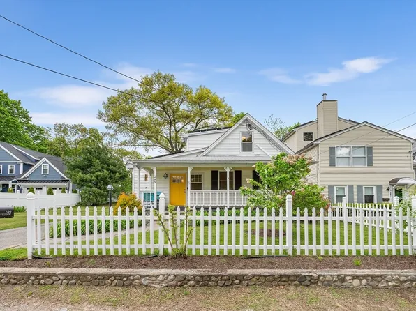 289 Bacon St, Natick, MA 01760