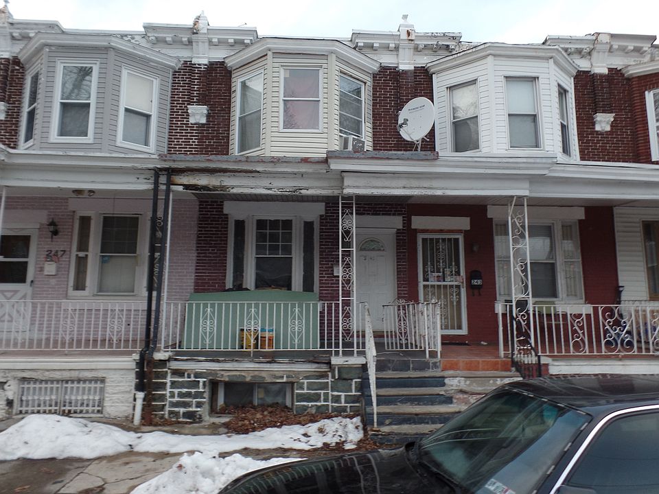 1st image of 245 W Clarkson Ave