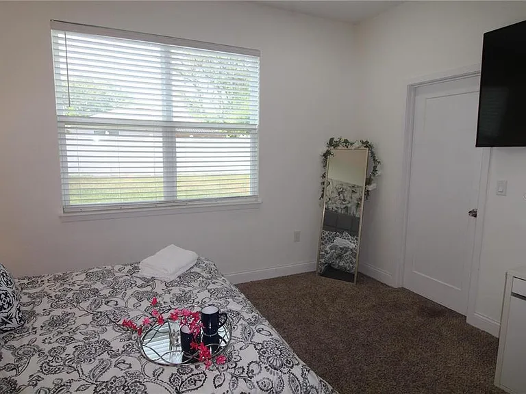 821 Land Ave — Photo 8
