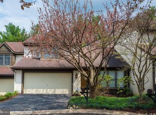 505 Kettlehouse Pond Dr, Chesterbrook, PA 19087