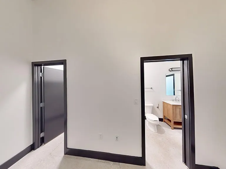 Thirty60 Lofts — Photo 65