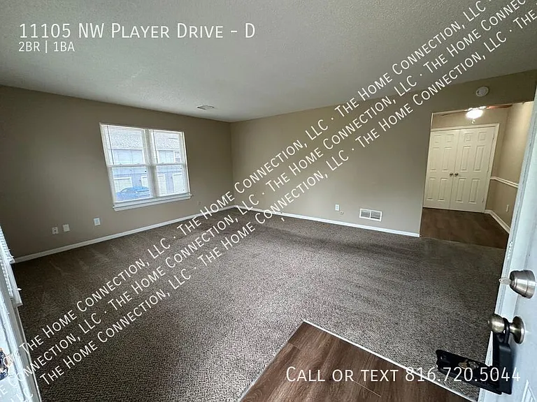 11105 NW Player Dr #D — Photo 2