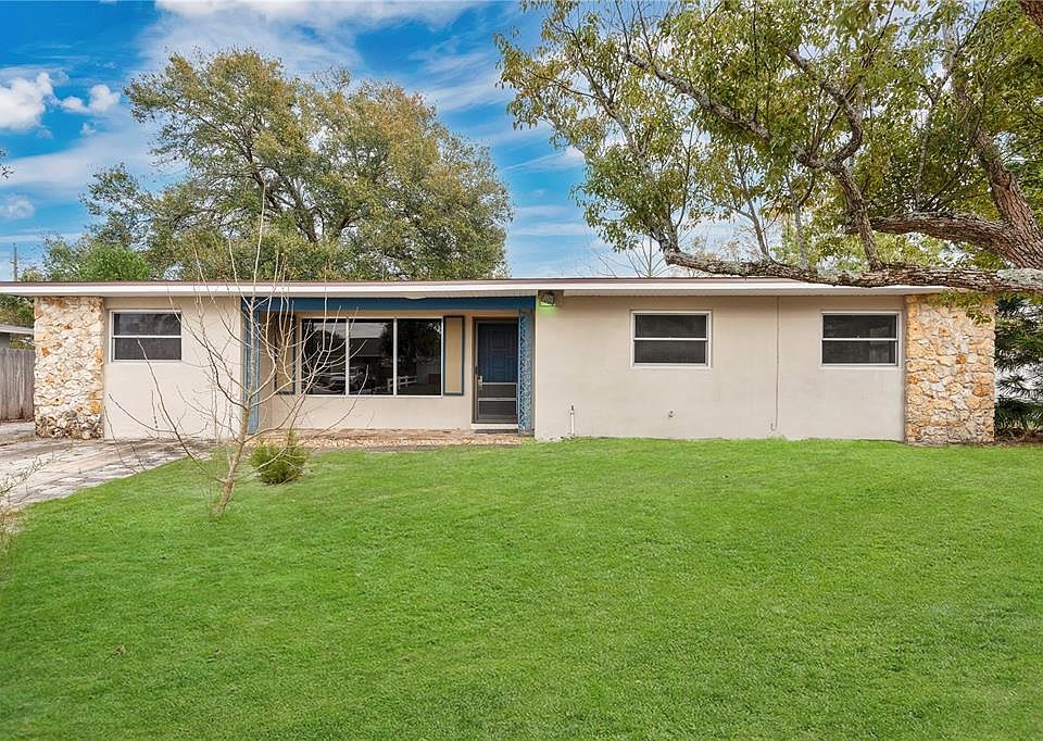 1st image of 606 FOREST DRIVE