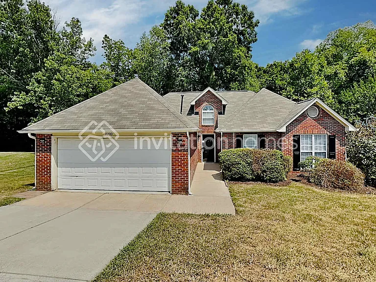 11200 Astoria Dr — Photo 1