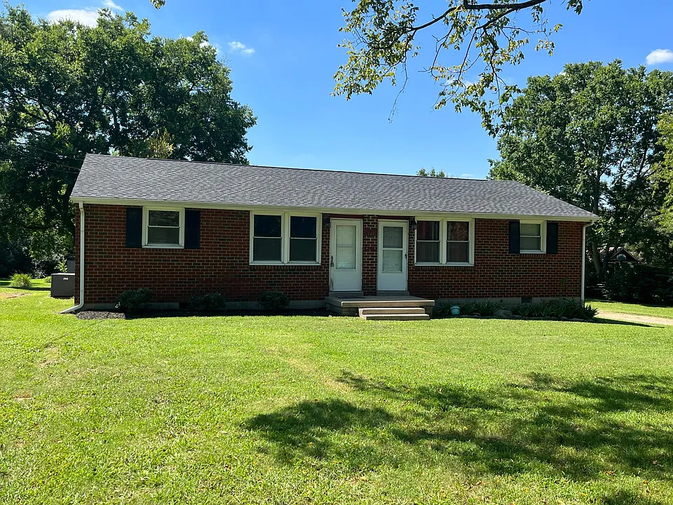 144 Hazelwood Ln