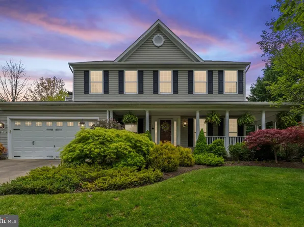 681 Wintergreen Dr, Purcellville, VA 20132