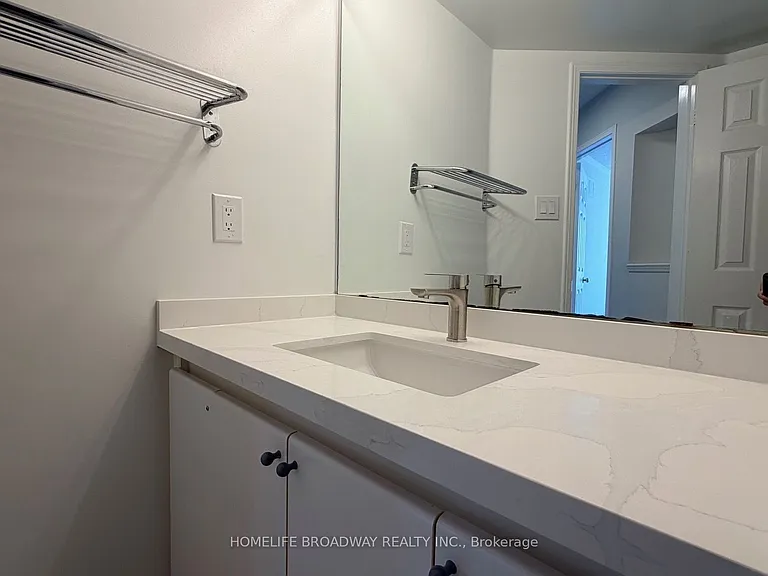 18 Clark Ave W #55 — Photo 23