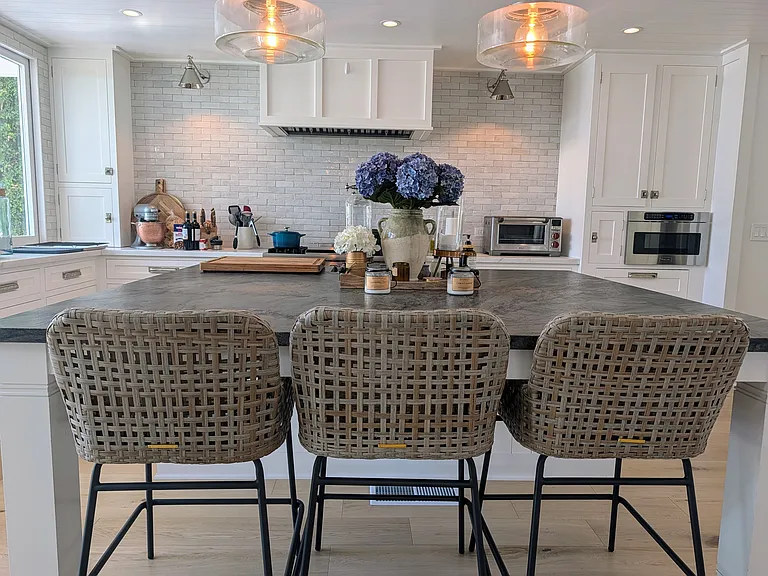 749 I Ave — Photo 3
