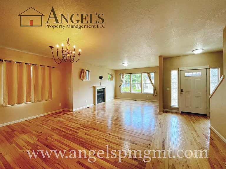 5513 Tribute Way — Photo 2