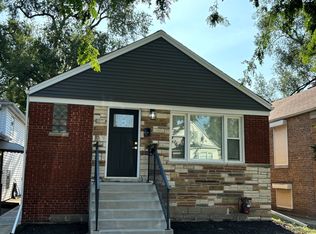 9349 S Woodlawn Ave, Chicago, IL 60619