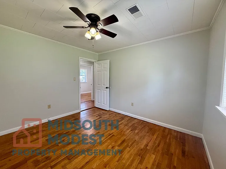 211 Tech St — Photo 12