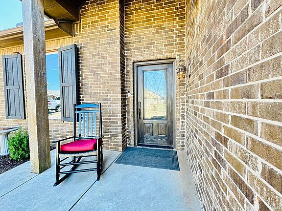 Front Entrance Porch 