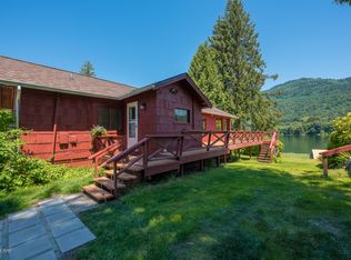342 Shallow Shore Rd, Bellingham, WA 98229