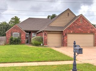 1709 W Durham St S, Broken Arrow, OK 74011