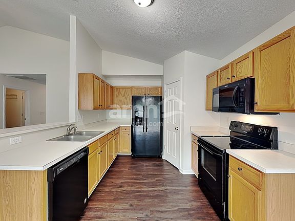 3rd image of 8526 Appledale Dr