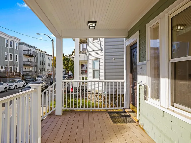 20 Sudan St #3 — Photo 15
