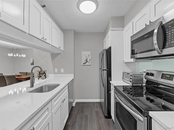 25 Rockledge Avenue #501, White Plains, NY 10601