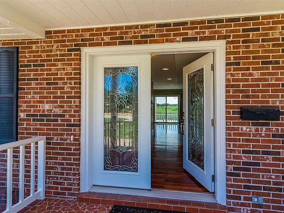 5th image of 233 Coquina Ave