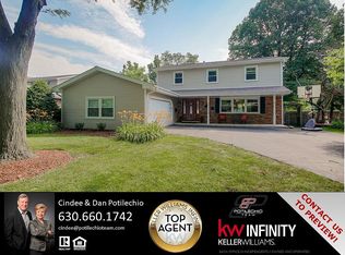 1420 Swallow St, Naperville, IL 60565