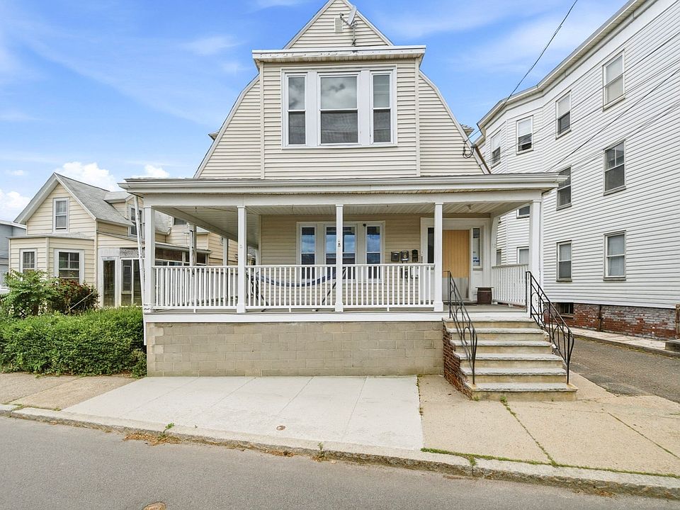 1st image of 32 Irwin St