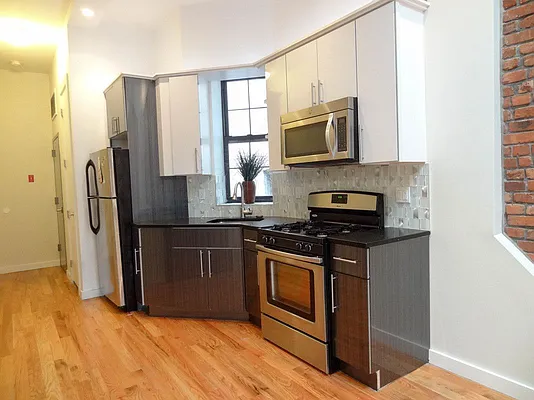 Rented by Doorway NYC, LLC | media 22