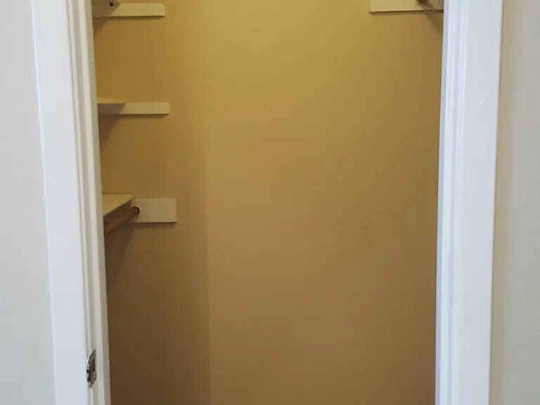 238 Craddock Ave — Photo 9