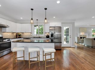 85 Searle Rd, West Roxbury, MA 02132