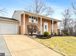 6819 Lavant Dr, Springfield, VA 22152