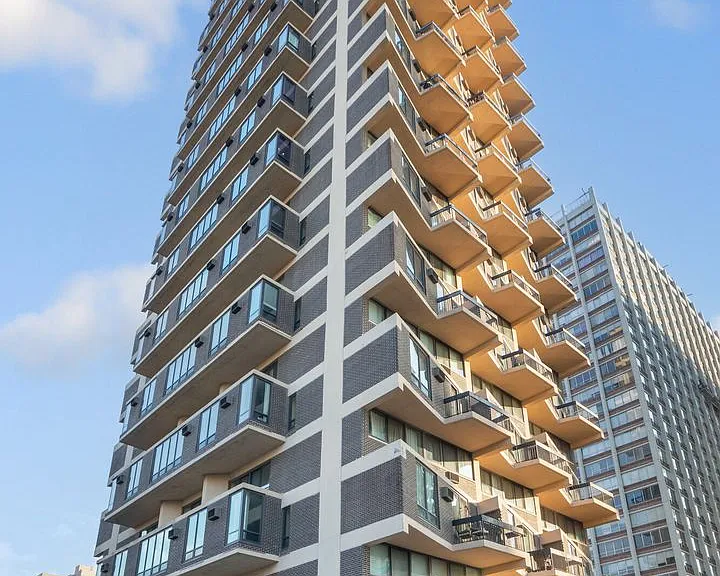 The Duplex Tower — Photo 168