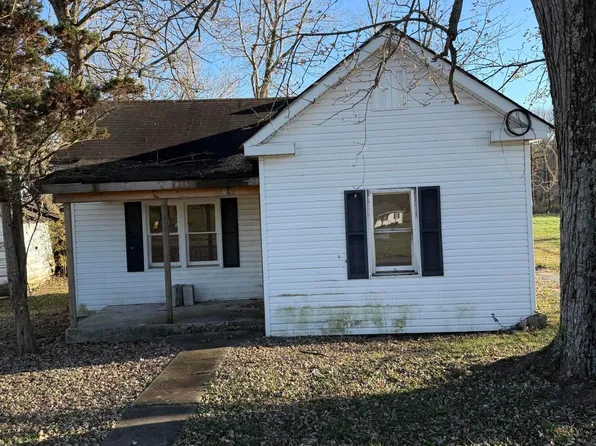 267 Walnut St, Crab Orchard, KY 40419