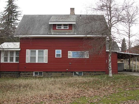 2nd image of 204 SE Bluebird Ln
