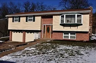 328 Golden Gate Dr photo 1