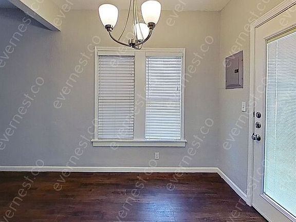 5th image of 107 Parkmoore Ct