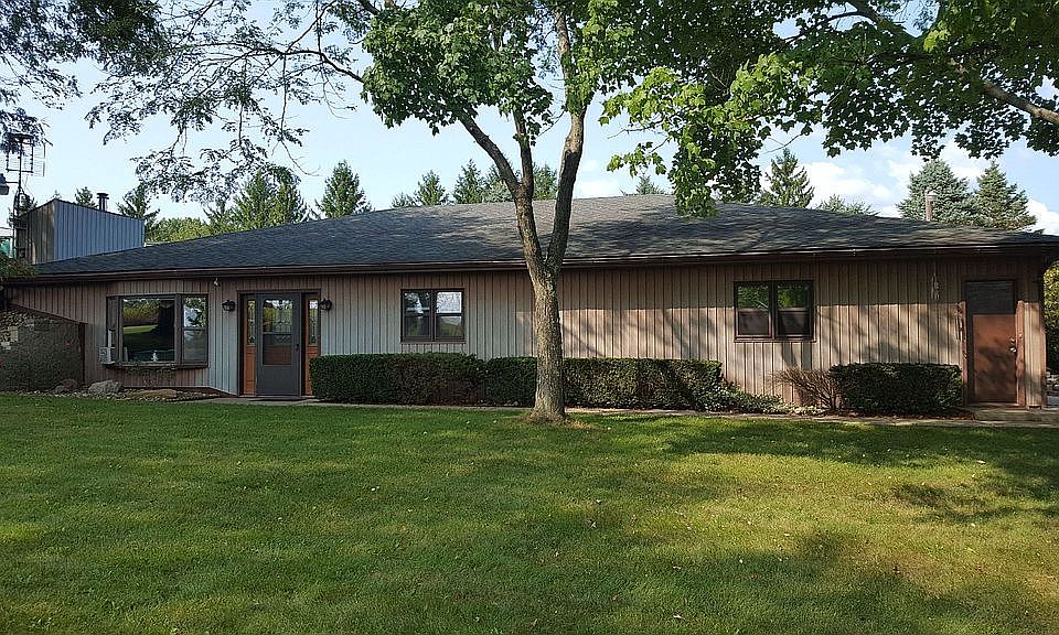 1st image of 2585 Logan Thornville Rd SE