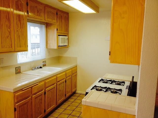 2nd image of 4122 1/2 Pixie Ave