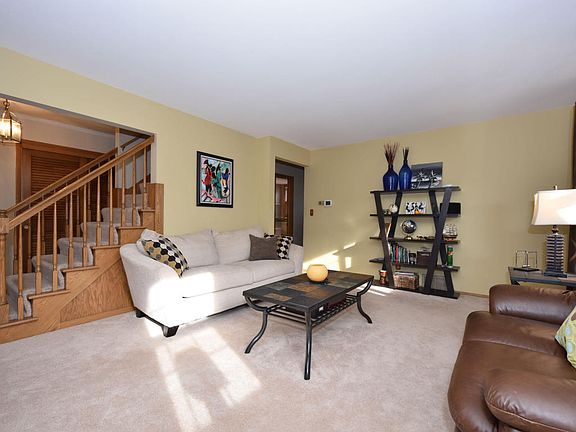 4th image of 6970 N Park Manor Dr