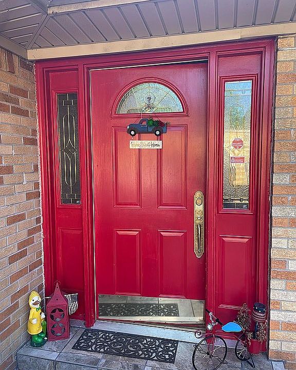 1st image of 7577 Sandalwood Dr