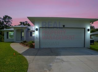 1027 Kenisco Rd, Venice, FL 34293