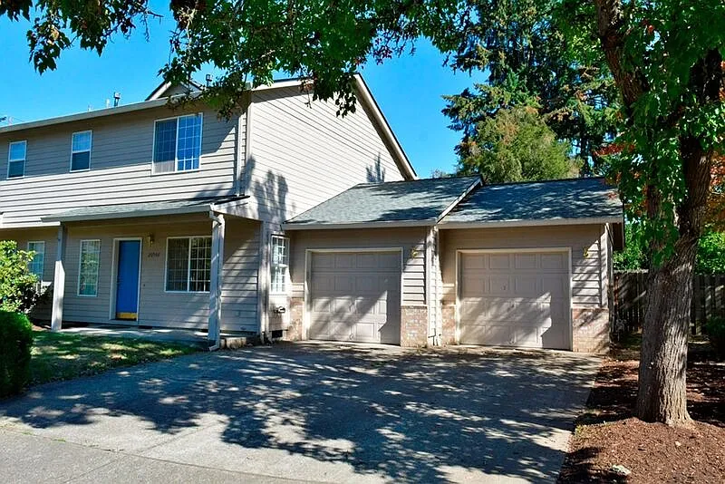 3 bed, 2.5 bath, 1250 sqft, $2,595 — Photo 2