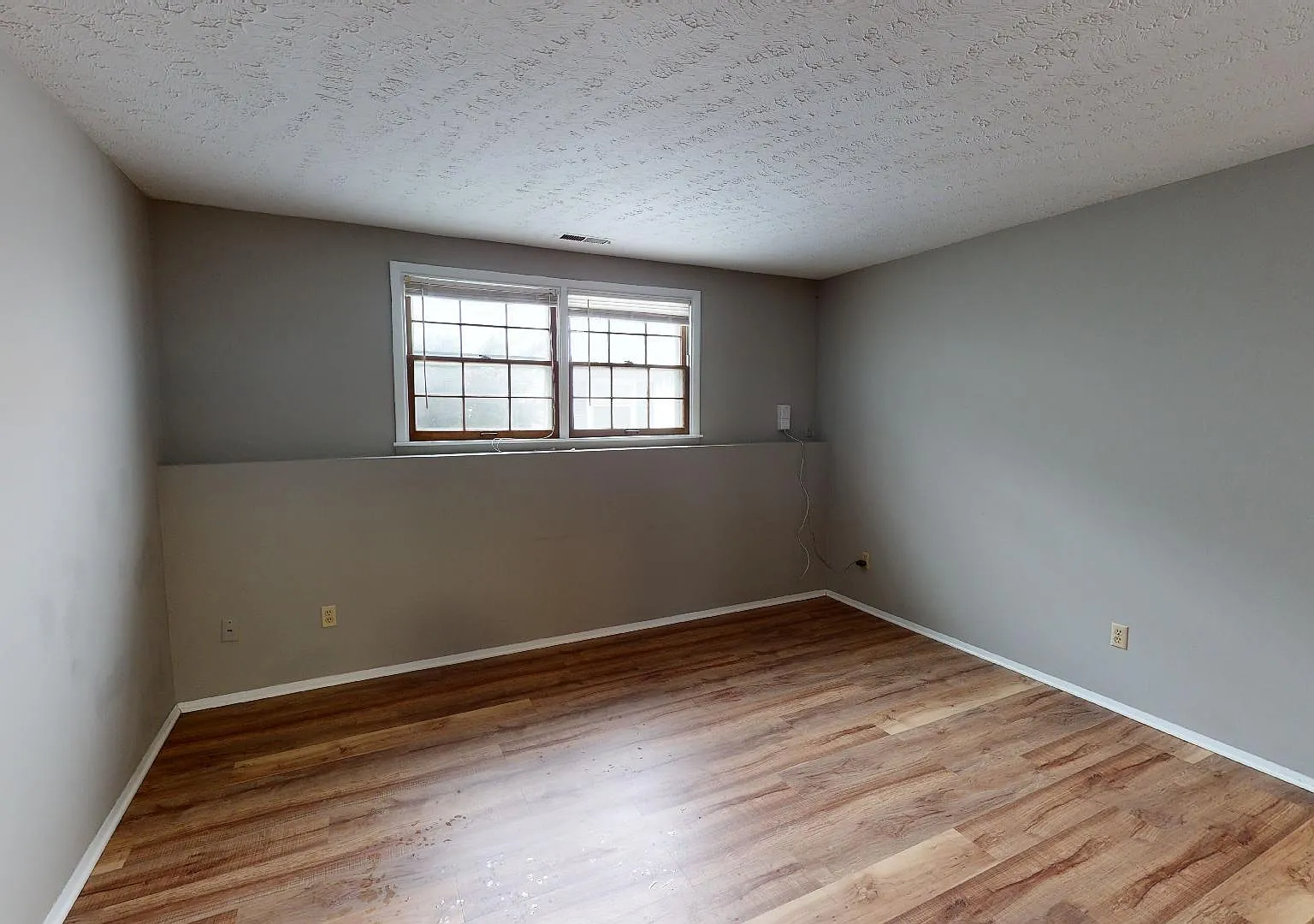 2 bed, $1,200 — Photo 2