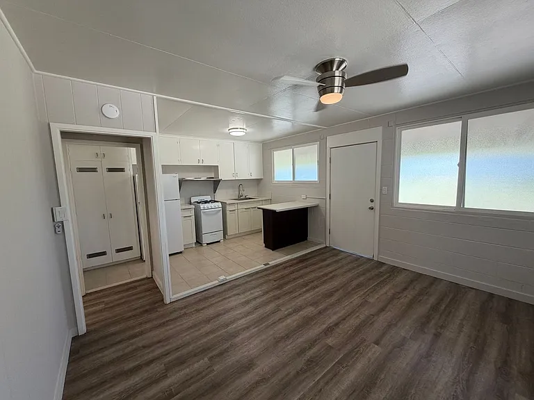 2750 Date St — Photo 8