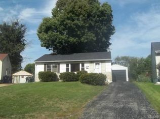 930 La Crosse Dr, Florissant, MO