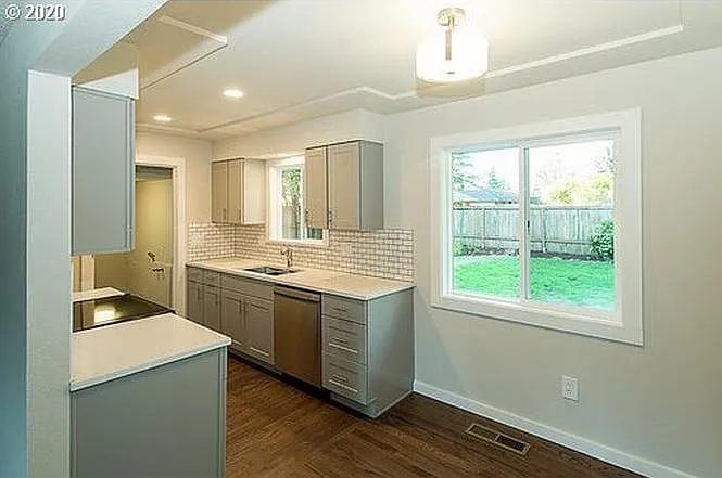 18641 NE Everett Ct — Photo 11