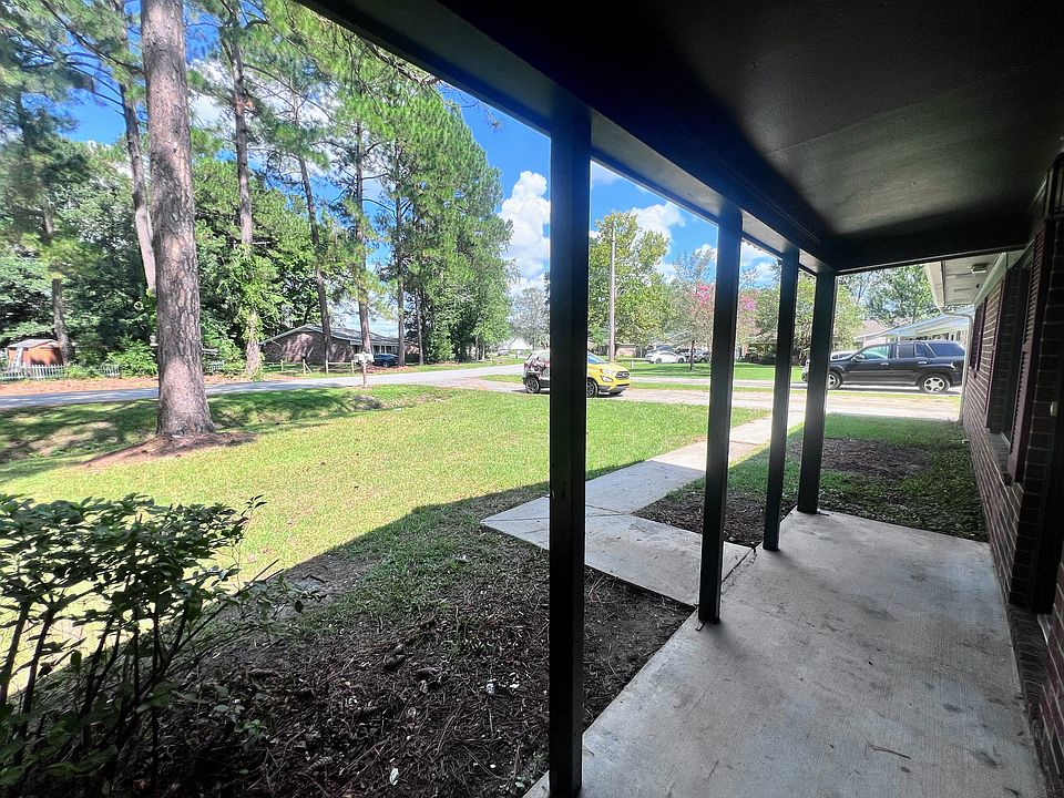 4535 Tarpon Bay Rd A Front Exterior 5_08252025