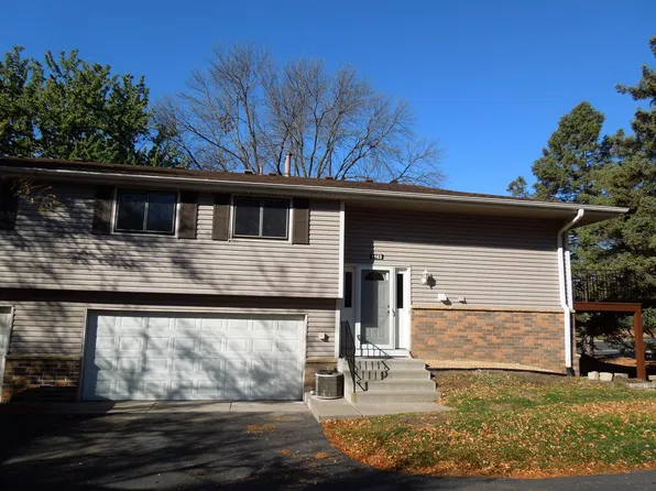 1163 Timbershore Ln, Eagan, MN 55123
