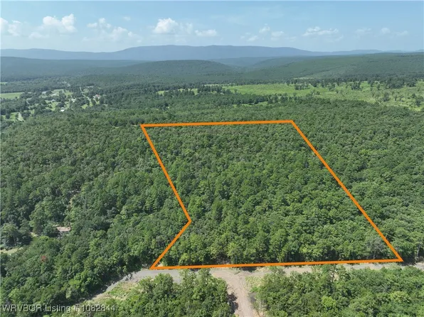 2021 Goats Bluff Rd, Wister, OK 74966