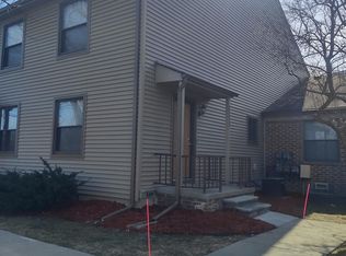 27032 Winchester St #13, Brownstown, MI 48183